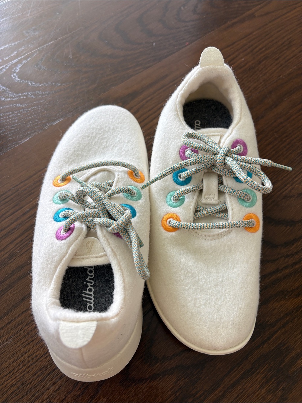 allbirds Kids Cream Wool Runner Sneakers with Multicolor Eyelets - NWOT - Picture 6 of 6